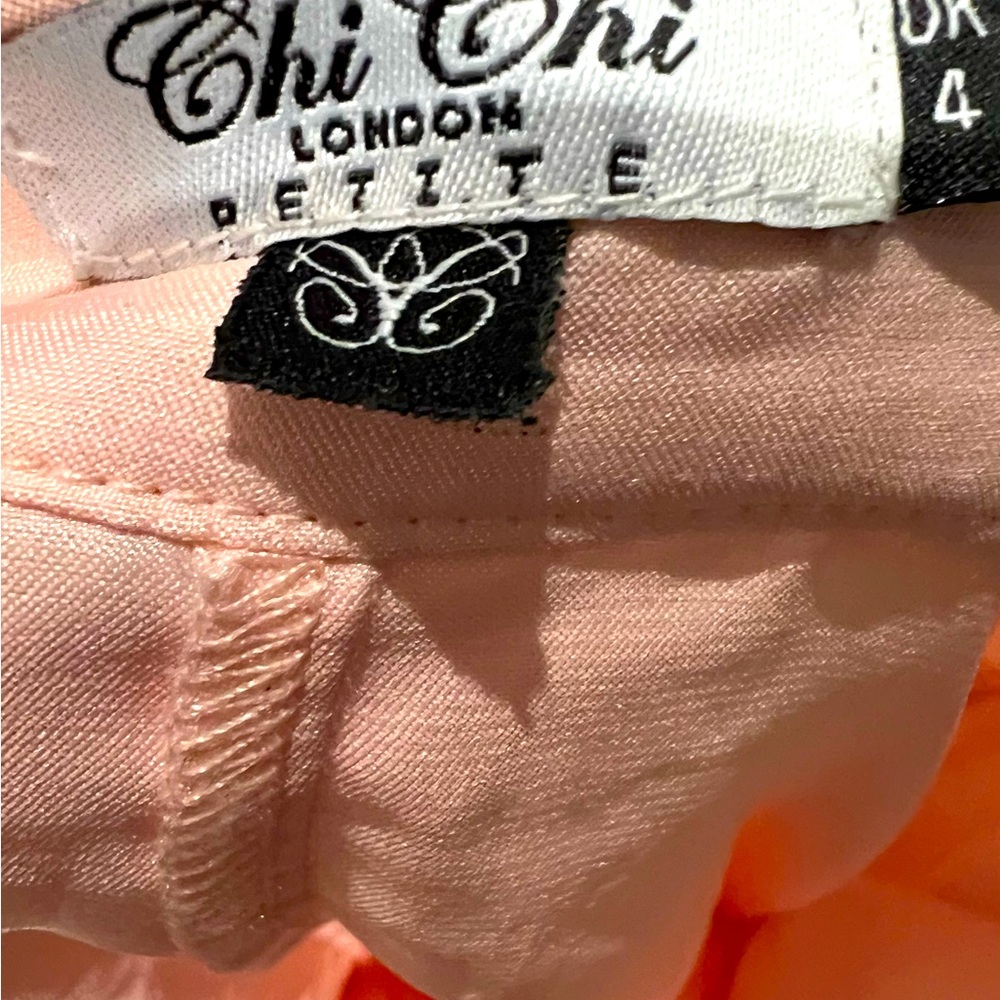 Chi Chi London lace full skirt with tulle underlay size petite 4 peach/pink - Picture 5 of 6